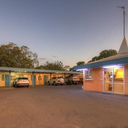 Binalong Motel Гондиуинди Екстериор снимка