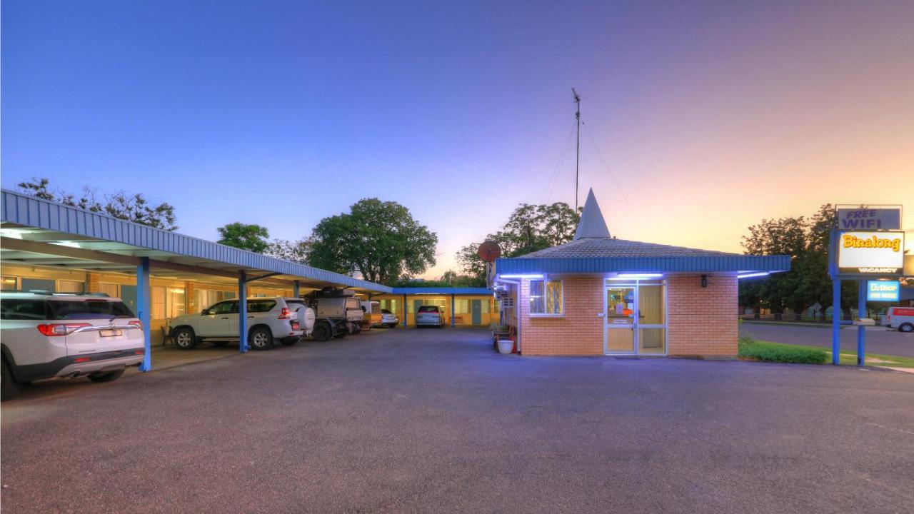 Binalong Motel Гондиуинди Екстериор снимка