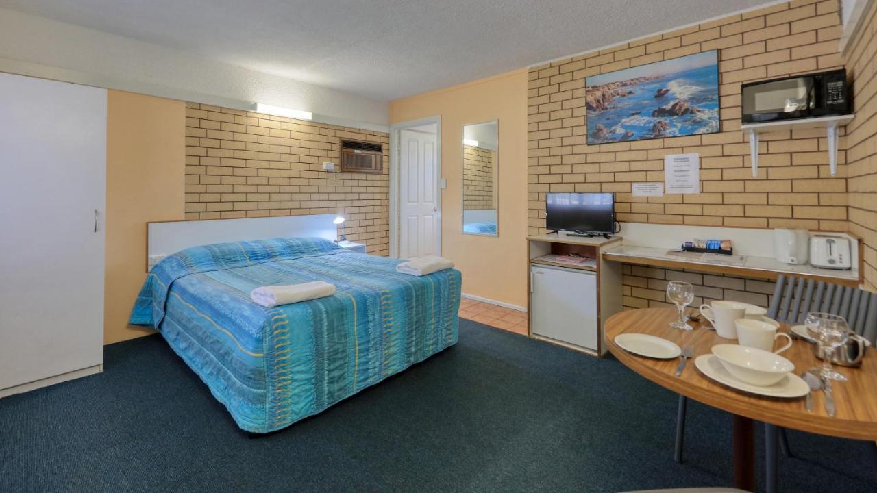 Binalong Motel Гондиуинди Екстериор снимка