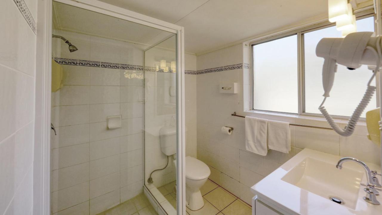 Binalong Motel Гондиуинди Екстериор снимка