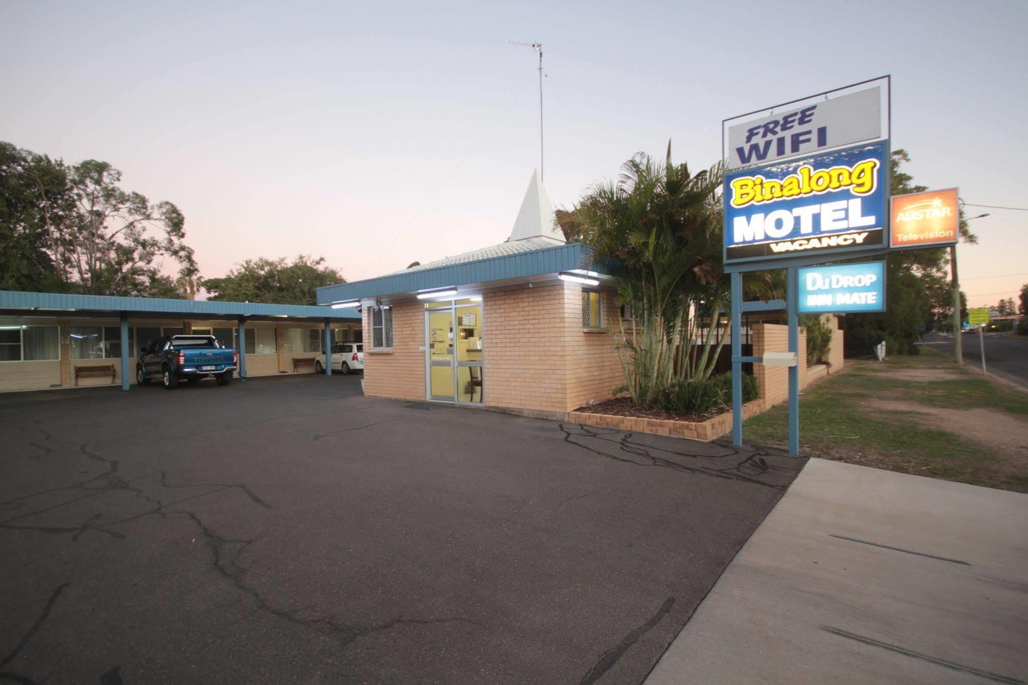 Binalong Motel Гондиуинди Екстериор снимка